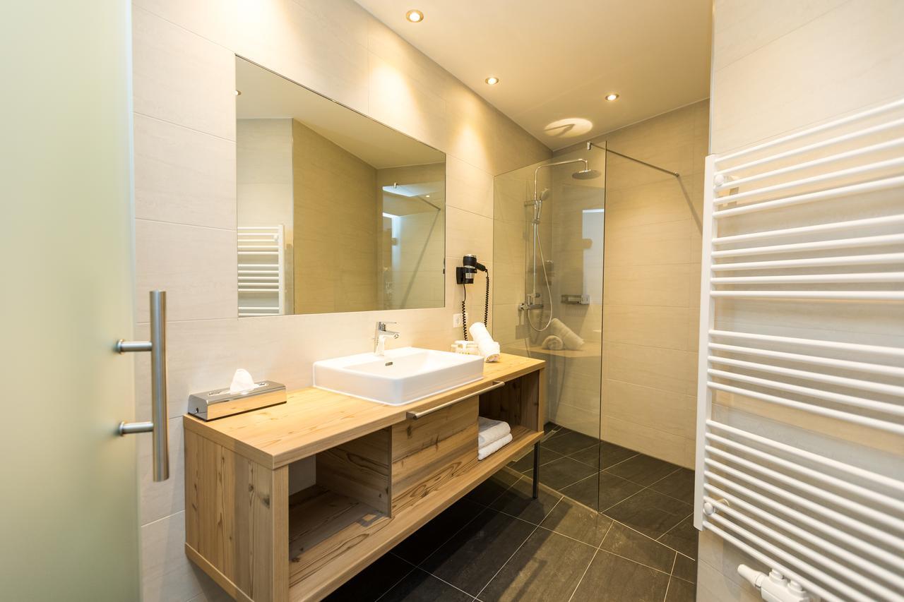 Hotel The 4*