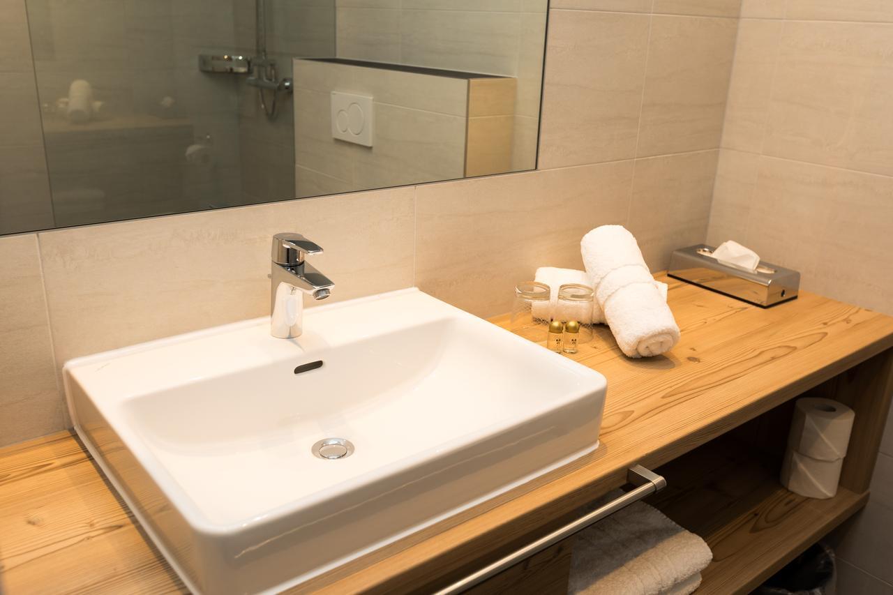 The Hotel 4*